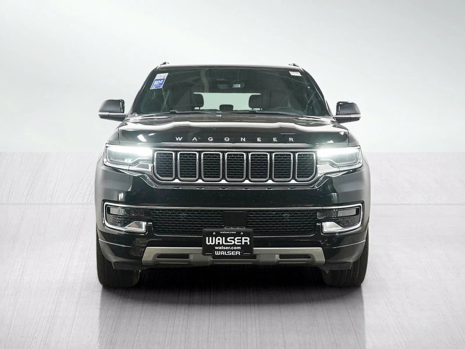 Used 2023 Diamond Black Crystal Pearlcoat Jeep Series II image 8