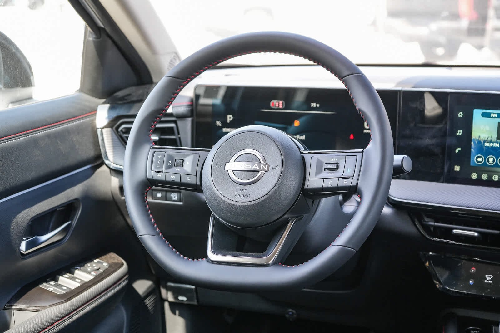 New 2027 Aspen White TriCoat Nissan SR image 17