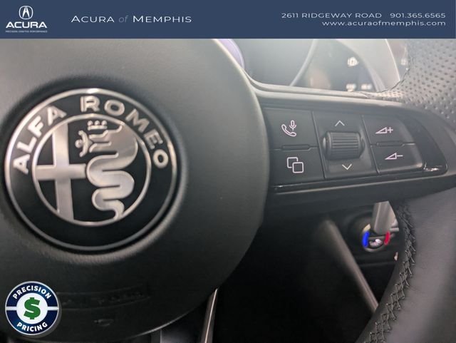 2025 Alfa Romeo Giulia Base - Photo 15
