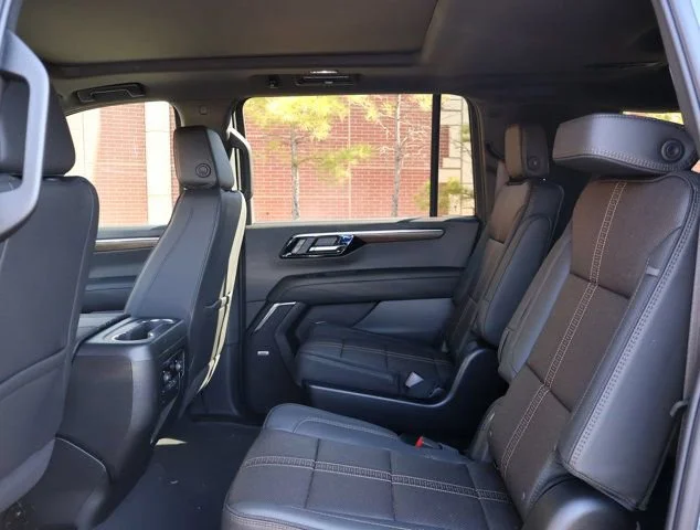 2026 Chevrolet Suburban High Country - Photo 26