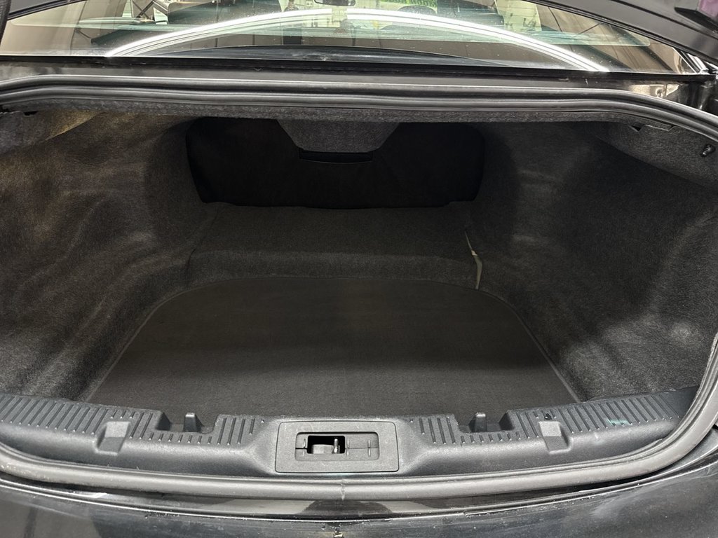 Used 2015 Tuxedo Black Lincoln Base image 21