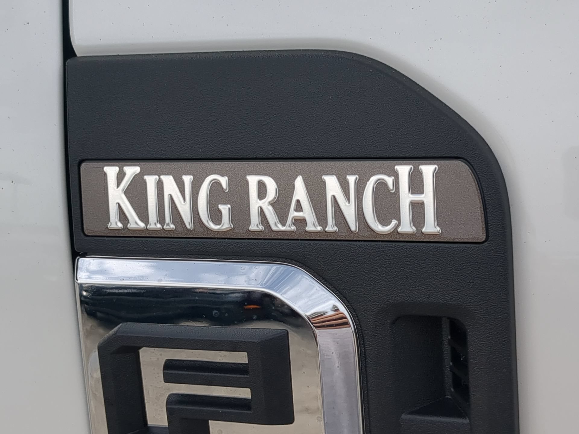 New 2026 Star White Metallic Tri-Coat Ford F-250® King Ranch® image 44