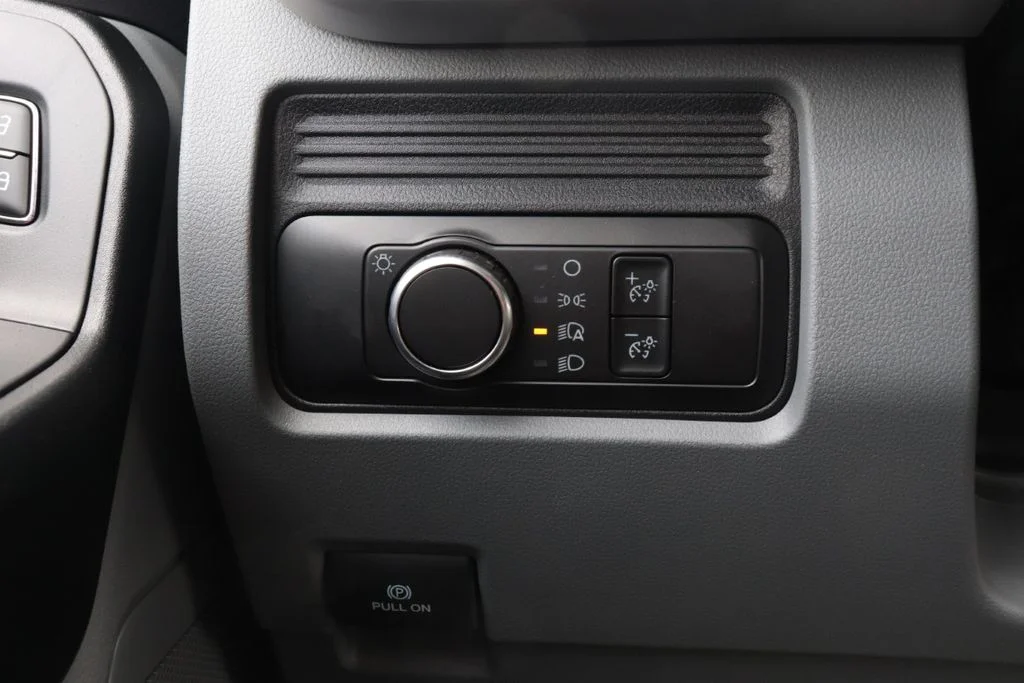 New 2026 Oxford White Ford F-550® XL image 24
