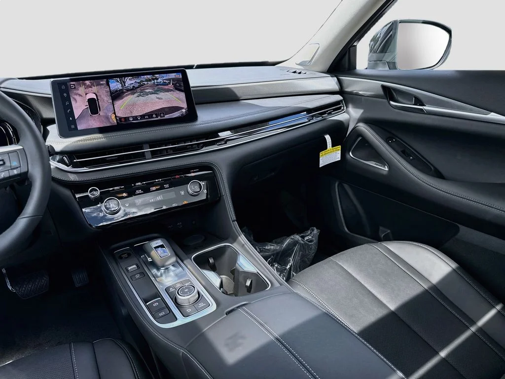 New 2027 Gray INFINITI LUXE image 25