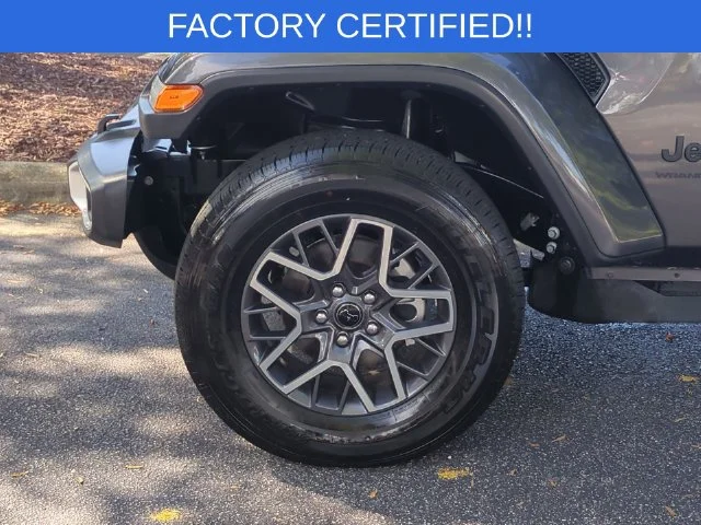 Used 2026 Gray Jeep Sahara image 10