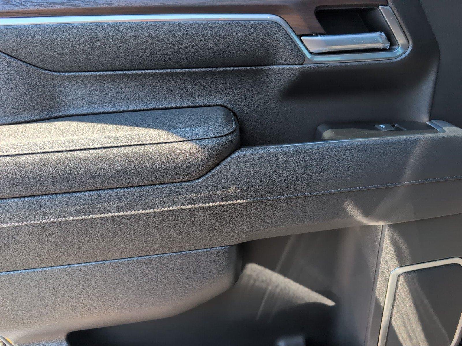 New 2026 Onyx Black GMC SLT image 37