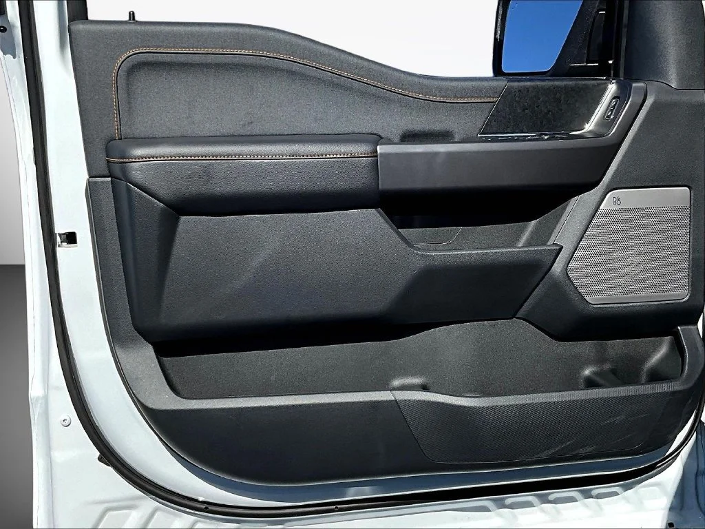 New 2026 Oxford White Ford Tremor® image 29