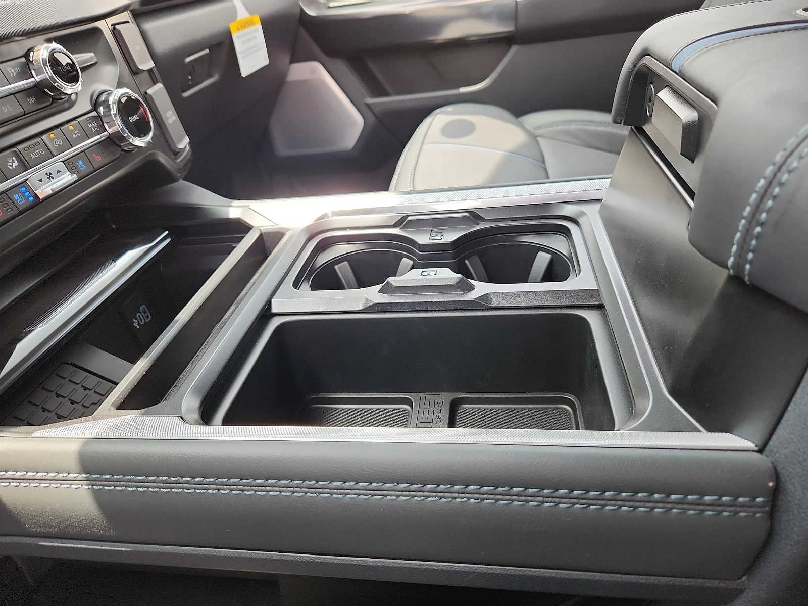 New 2026 Carbonized Gray Metallic Ford F-350® Platinum® image 25