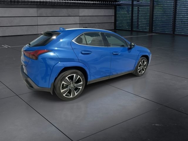 Certified Used 2025  Lexus 300h Premium image 8
