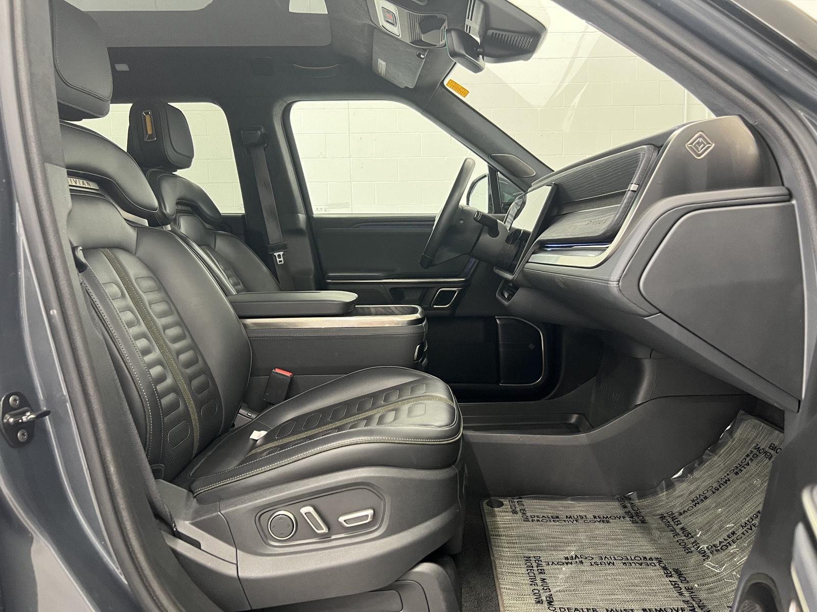 2024 Rivian R1S Adventure - Photo 27