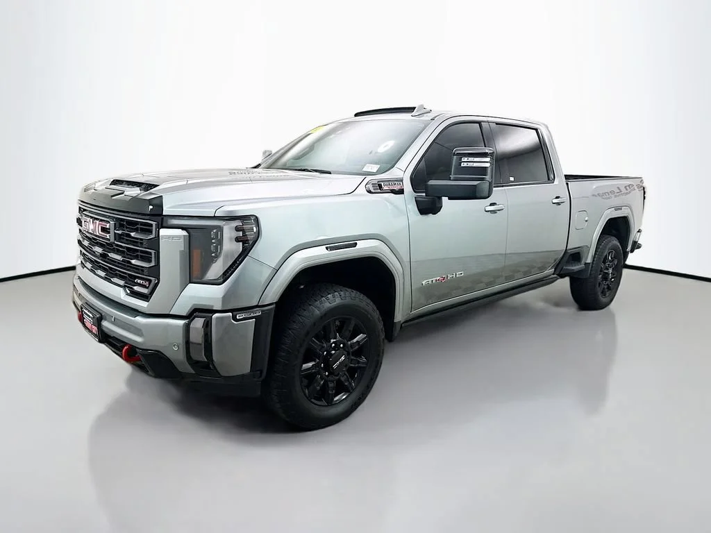 Used 2024 Sterling Metallic GMC AT4 image 4