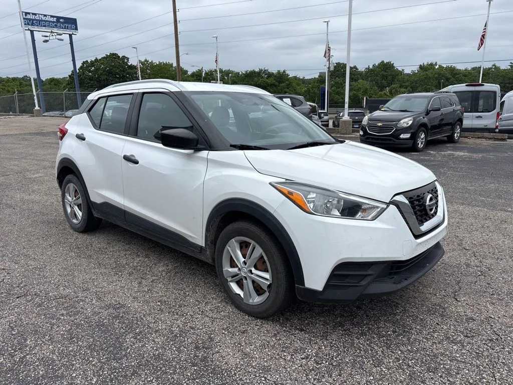 2018 Nissan Kicks 1.6 S's photo