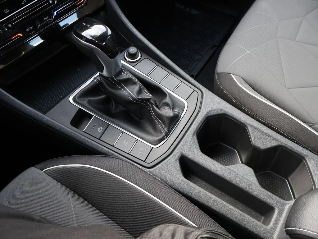 New 2026 Black Volkswagen 1.5T Sport image 16