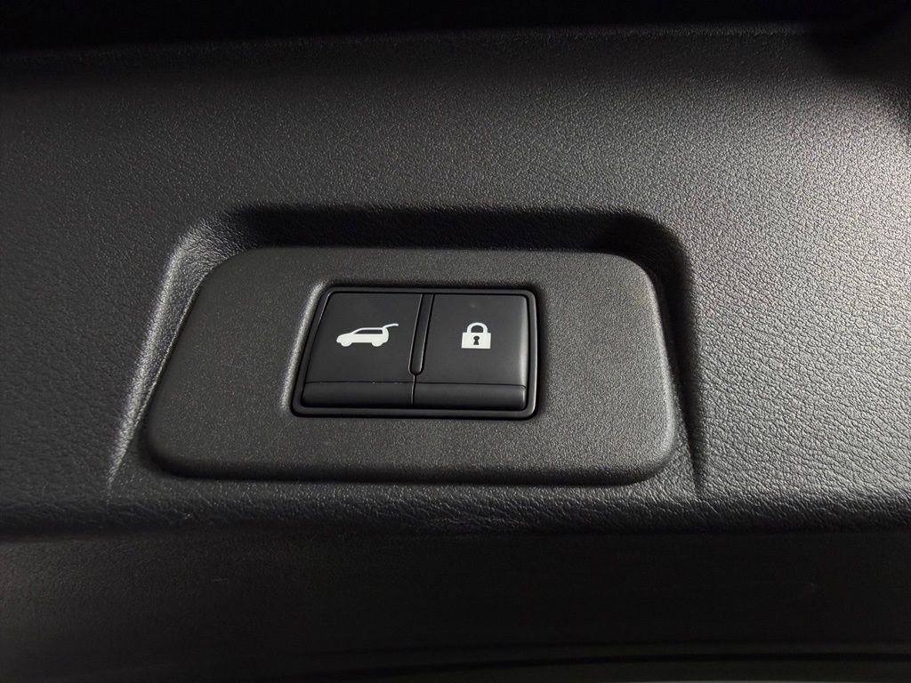 Used 2026 Gold Nissan Platinum image 29