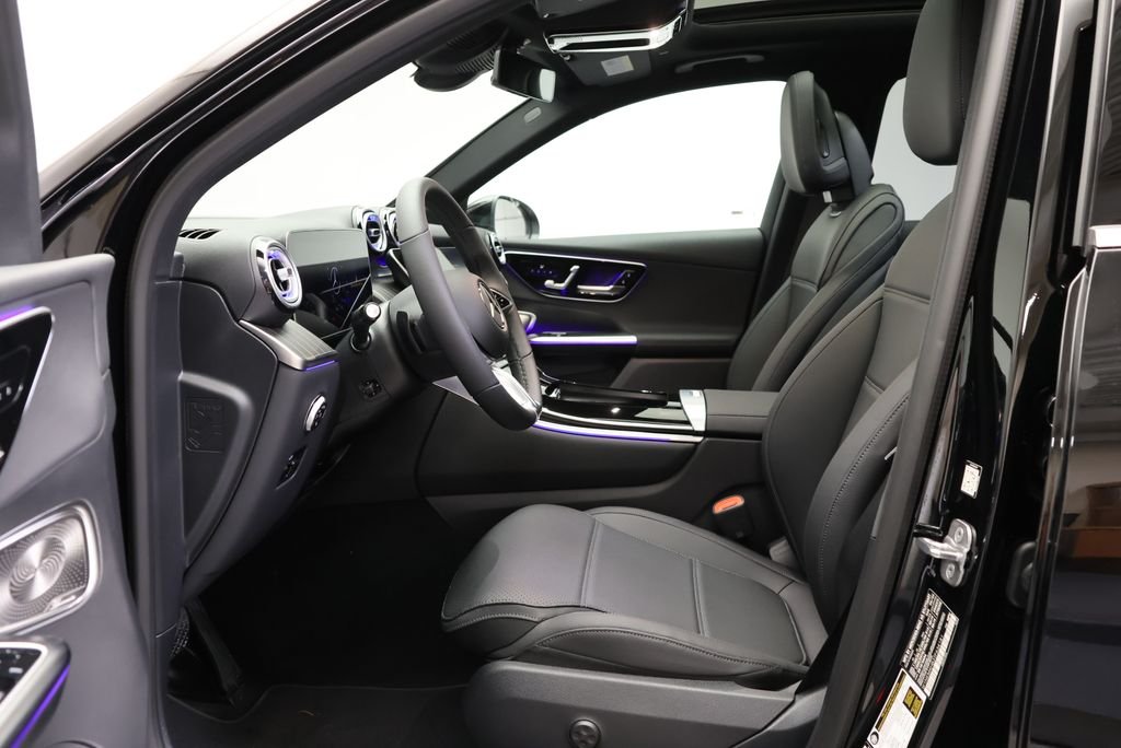 Used 2026 Black Mercedes-Benz GLC 300 image 36