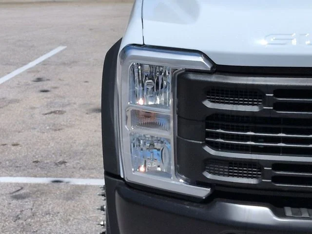 New 2026 Oxford White Ford F-550® XL image 10