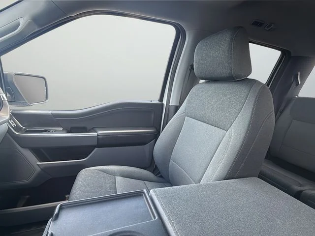 Used 2024 White Ford XLT image 33