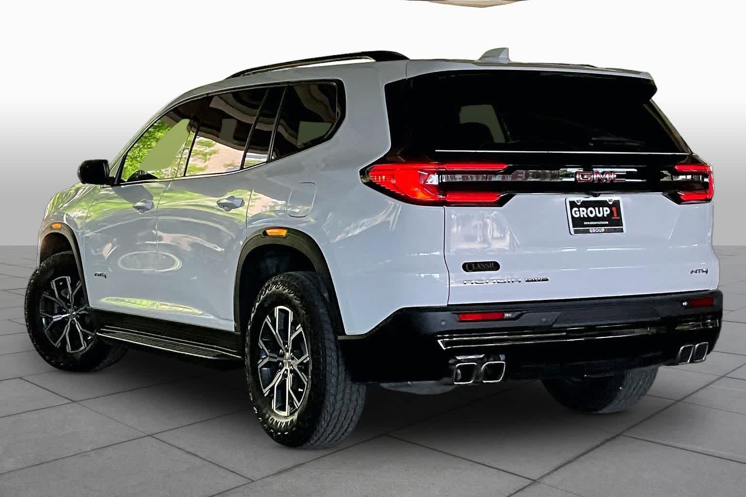 Used 2025 Summit White GMC AWD AT4 image 11