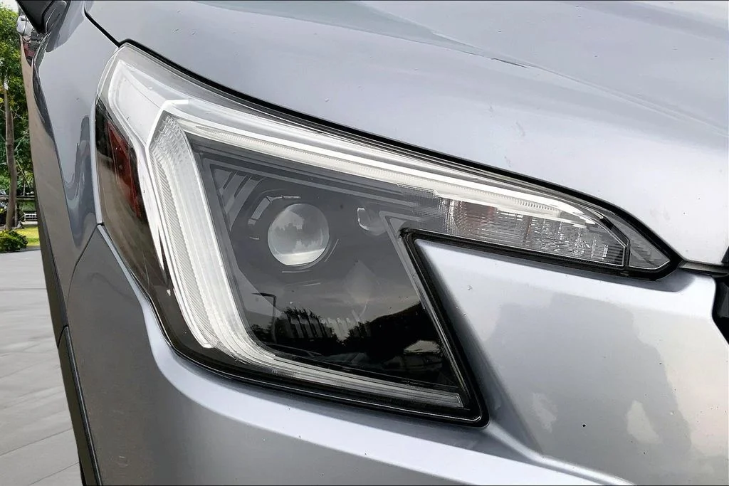 Used 2023 Silver Subaru Limited image 32