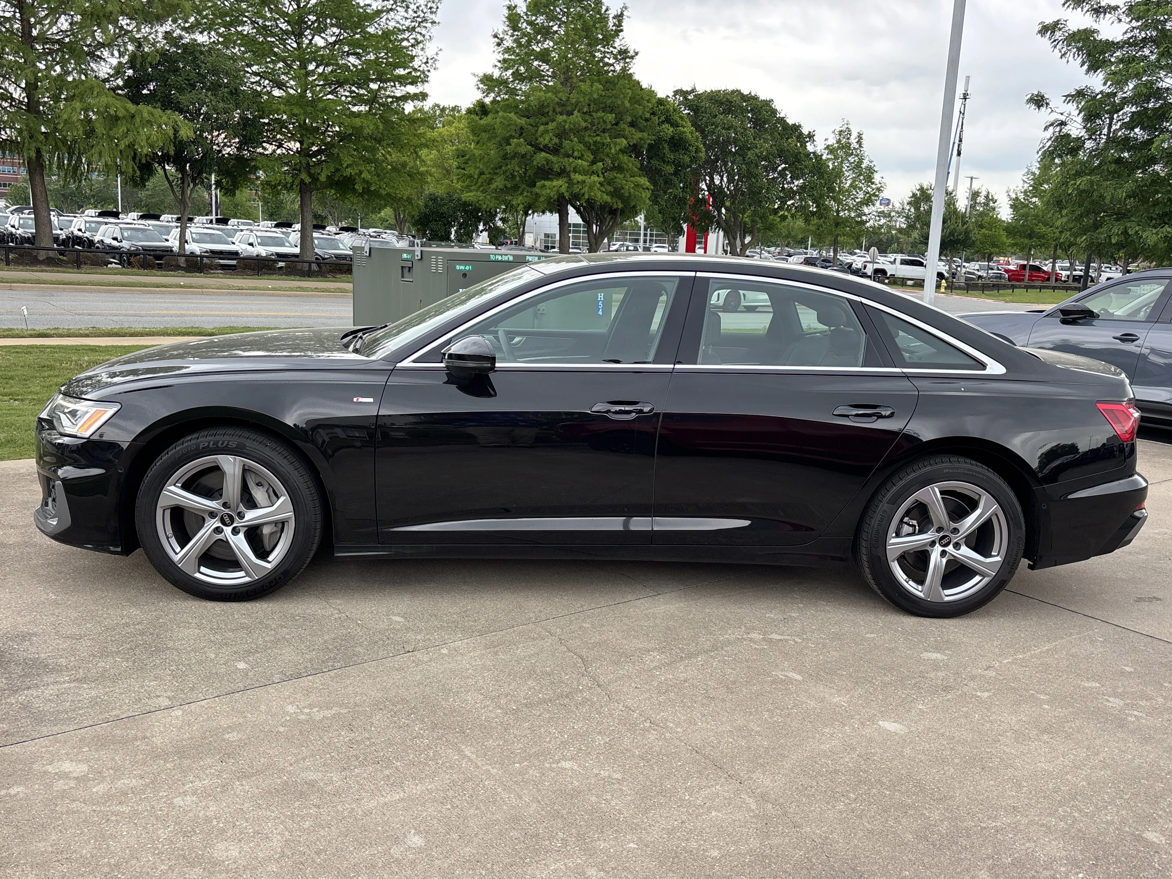 Used 2024 Brilliant Black Audi 55 Premium Plus AWD image 10