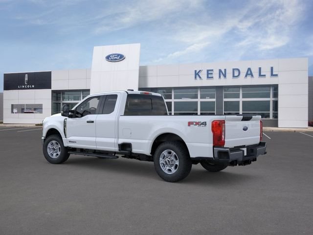 New 2026 Oxford White Ford XLT image 4