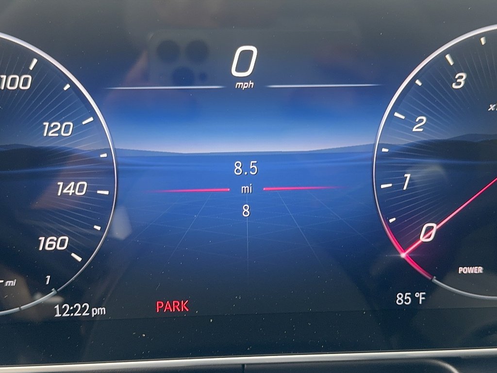 New 2026 MANUFAKTUR Patagonia Red Metallic Mercedes-Benz AWD GLC 300 4MATIC® 4dr SUV image 15