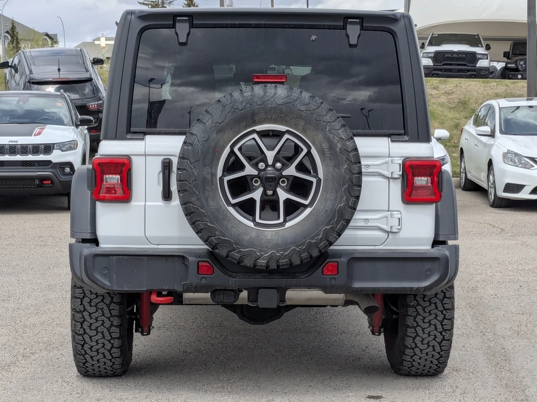 Certified Used 2024 White Jeep Rubicon - - Tech Grp - Safety Grp - Alpine Audio - Blind Spot & More! image 7