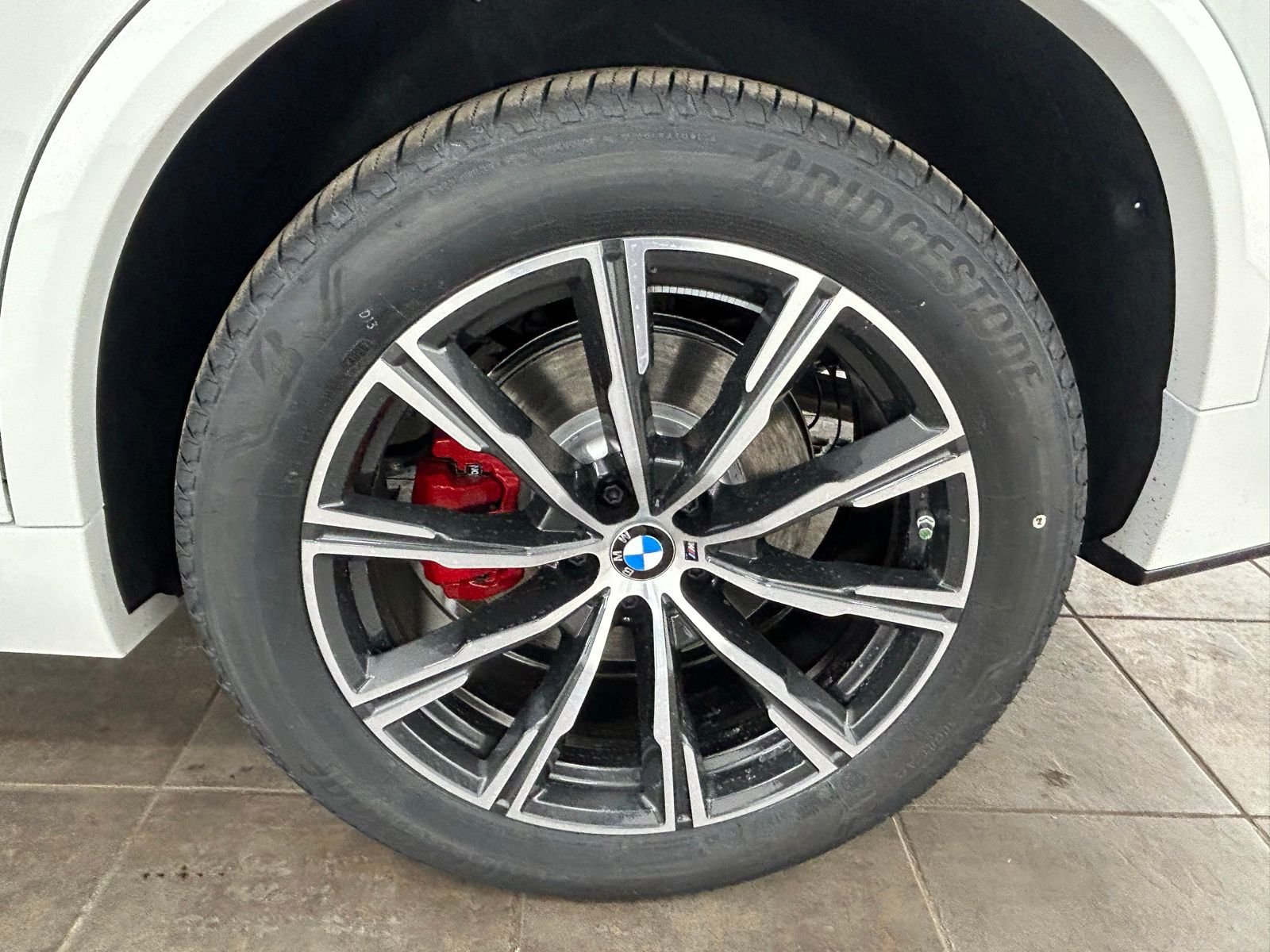 New 2026 Alpine White BMW xDrive40i image 60