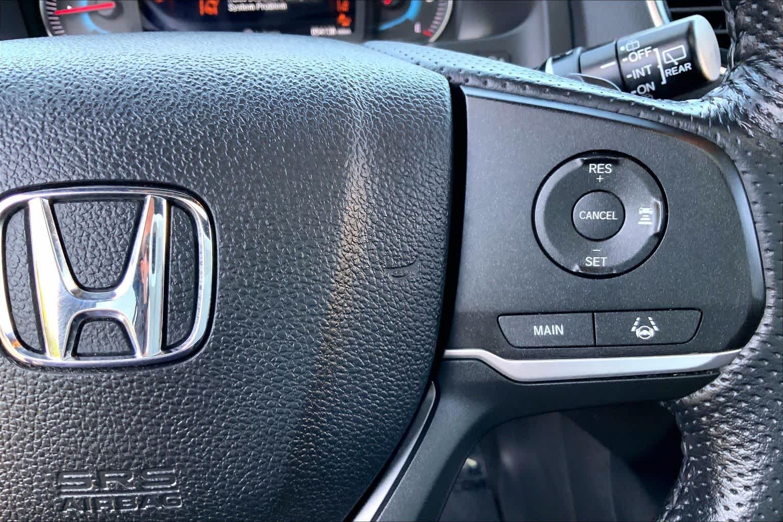 Used 2019 Lunar Silver Metallic Honda EX-L image 25