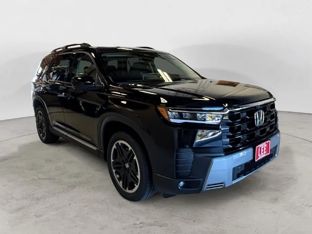New 2026 Black Honda Touring image 8