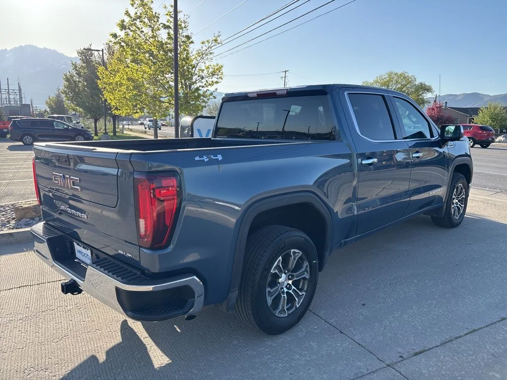 2024 GMC Sierra 1500 SLT - Photo 4