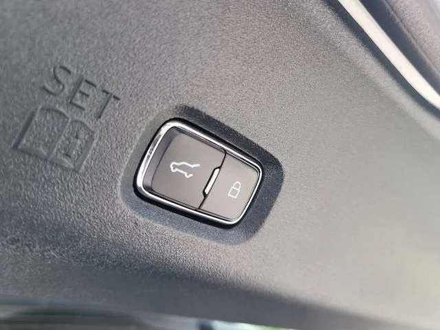 Used 2025 White Ford Active image 11