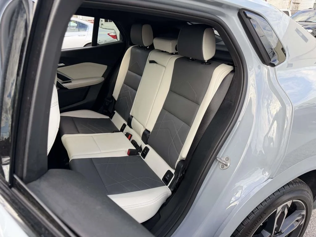 Used 2026 Gray BMW xDrive28i image 17