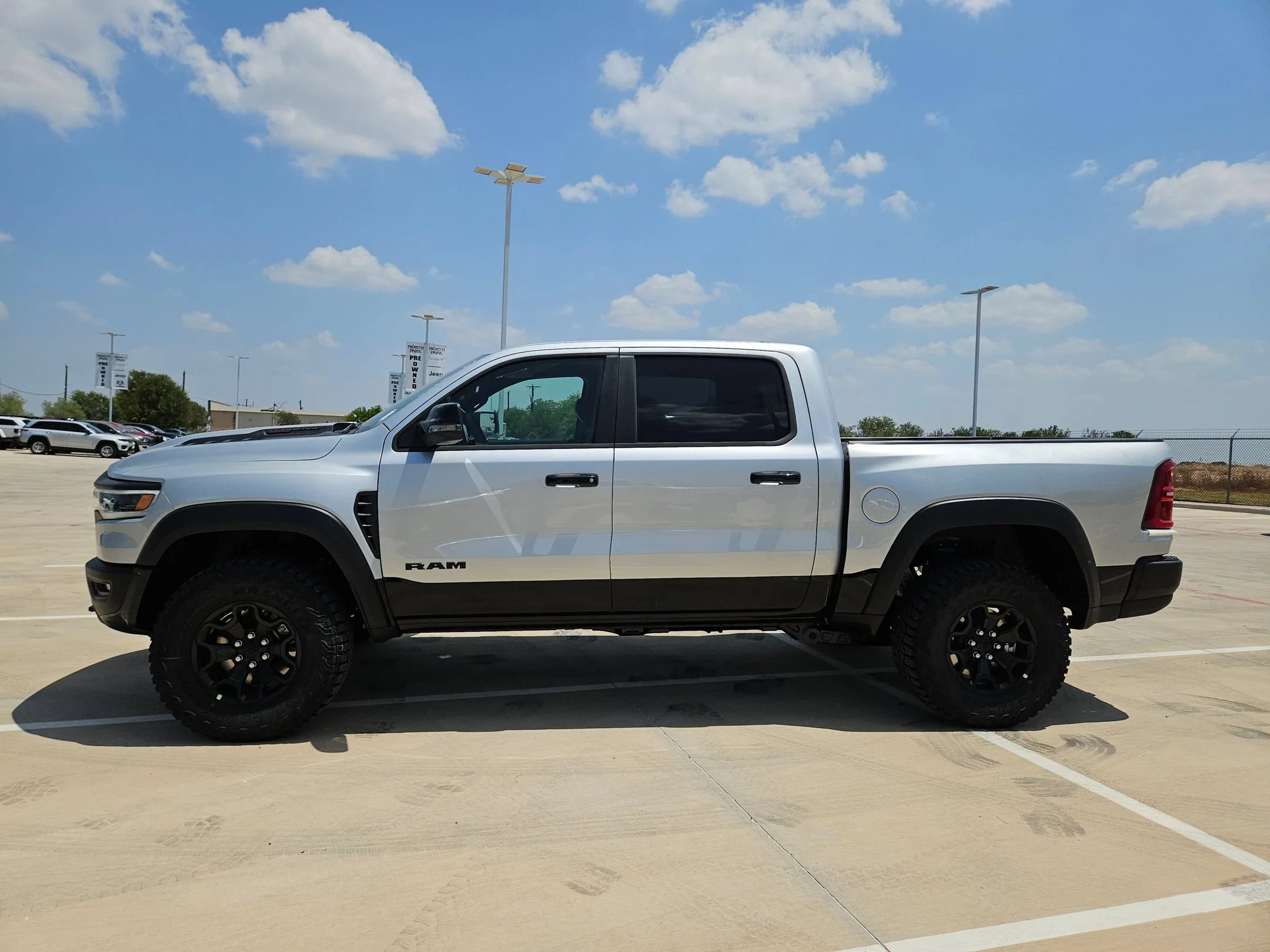 New 2026 Silver Zynith Exterior Paint RAM RHO image 6