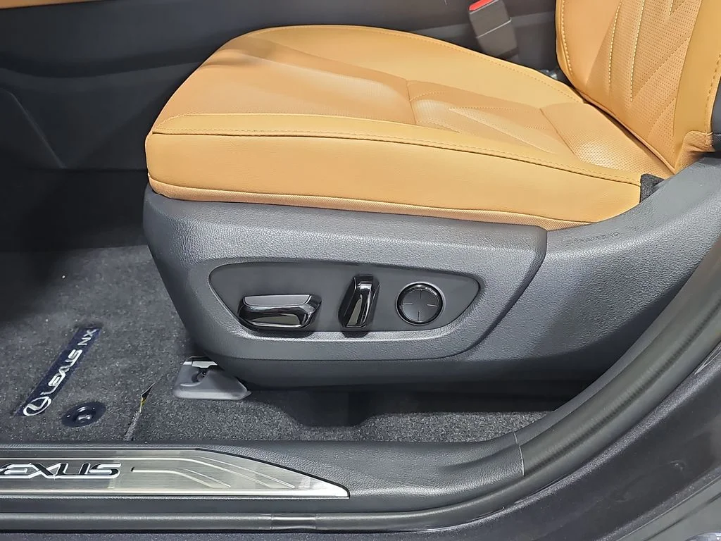New 2026 Cloudburst Gray Lexus PREMIUM PLUS AWD image 28