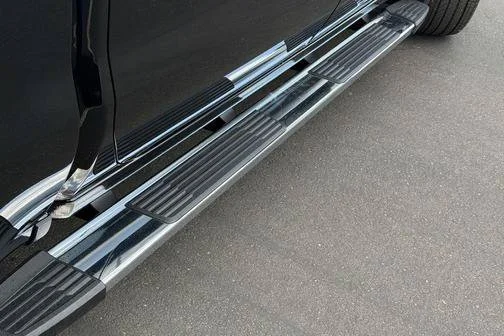 New 2026 Onyx Black GMC SLE image 6