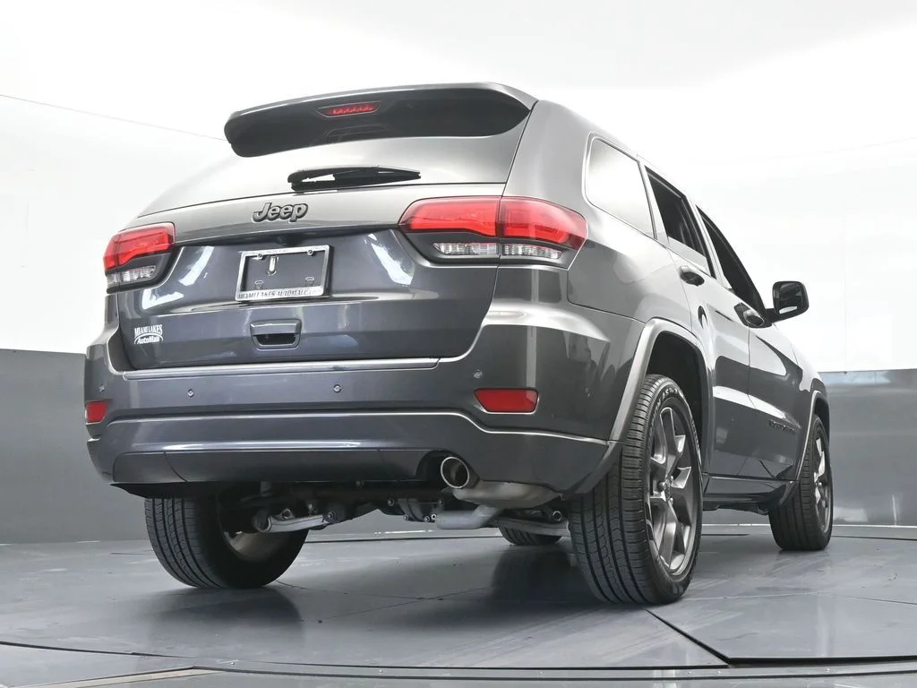 Used 2021 Granite Crystal Metallic Clearcoat Jeep Limited image 59