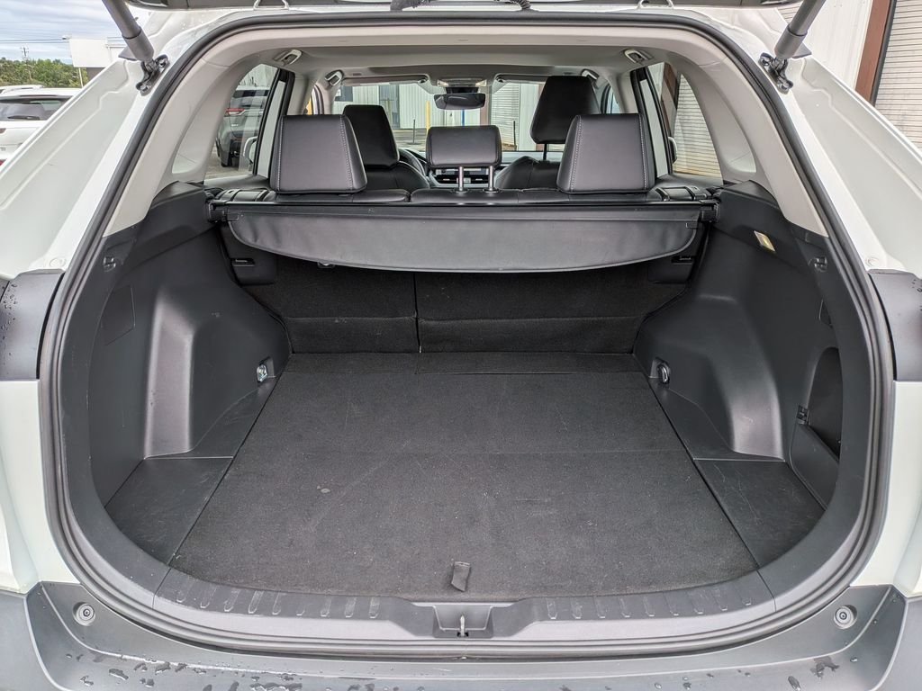 Used 2024 Beige Toyota XLE Premium image 28