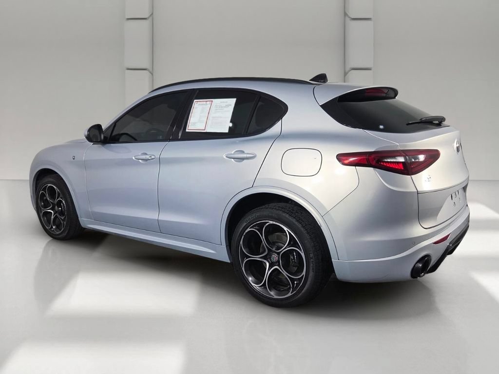 Used 2021 Lunare White Metallic Alfa Romeo Ti Sport image 6