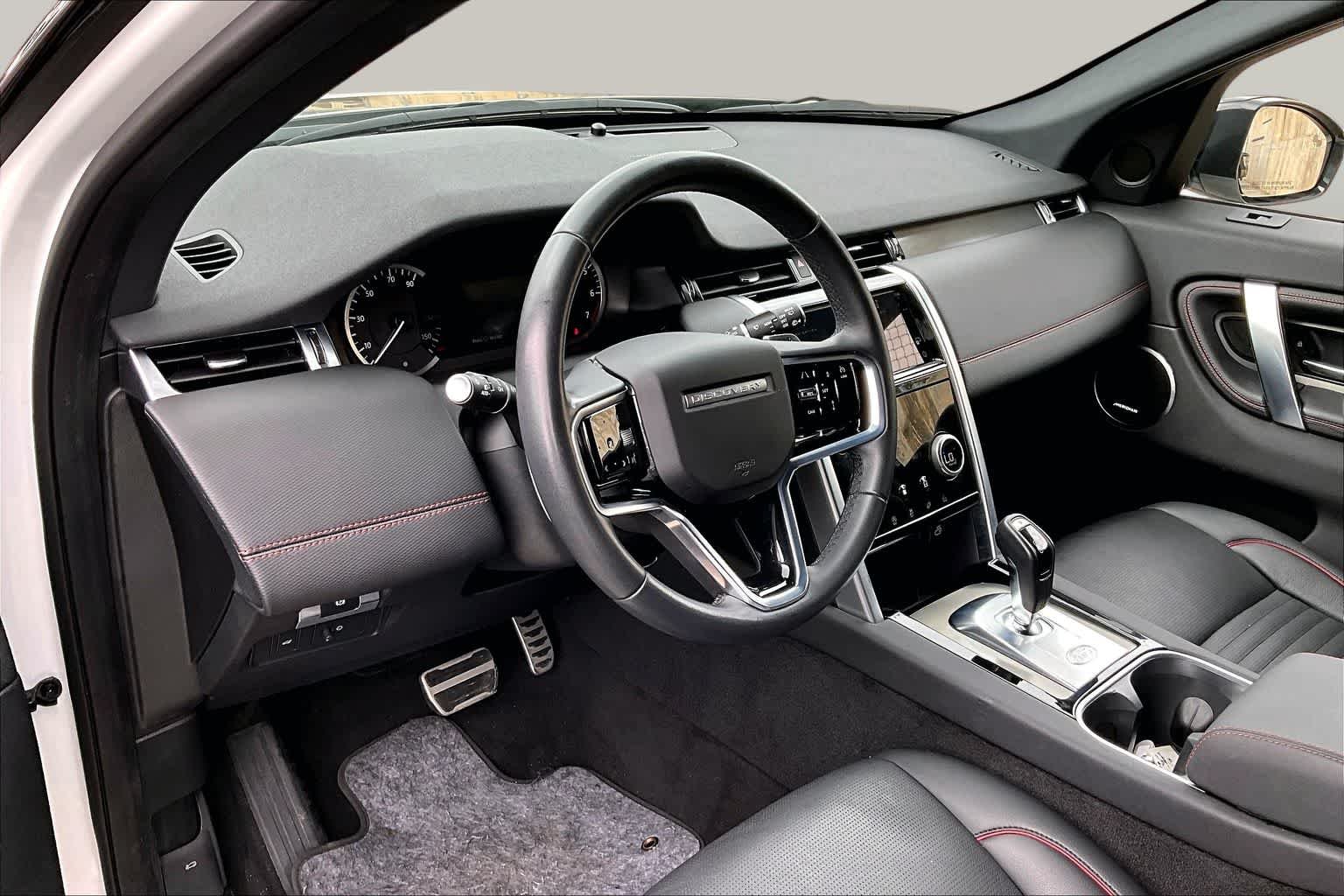 Used 2023 Ostuni Pearl White Land Rover SE R-Dynamic image 18