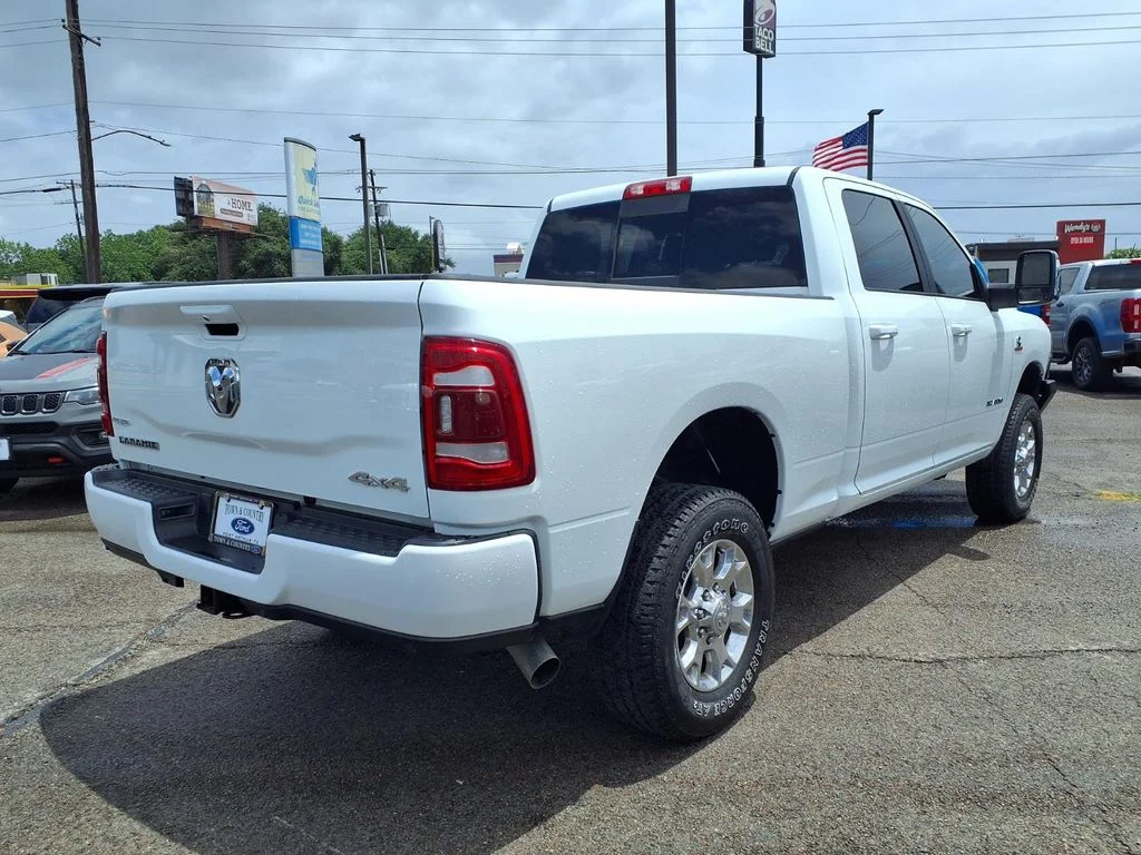 Used 2024 White Ram Laramie image 15