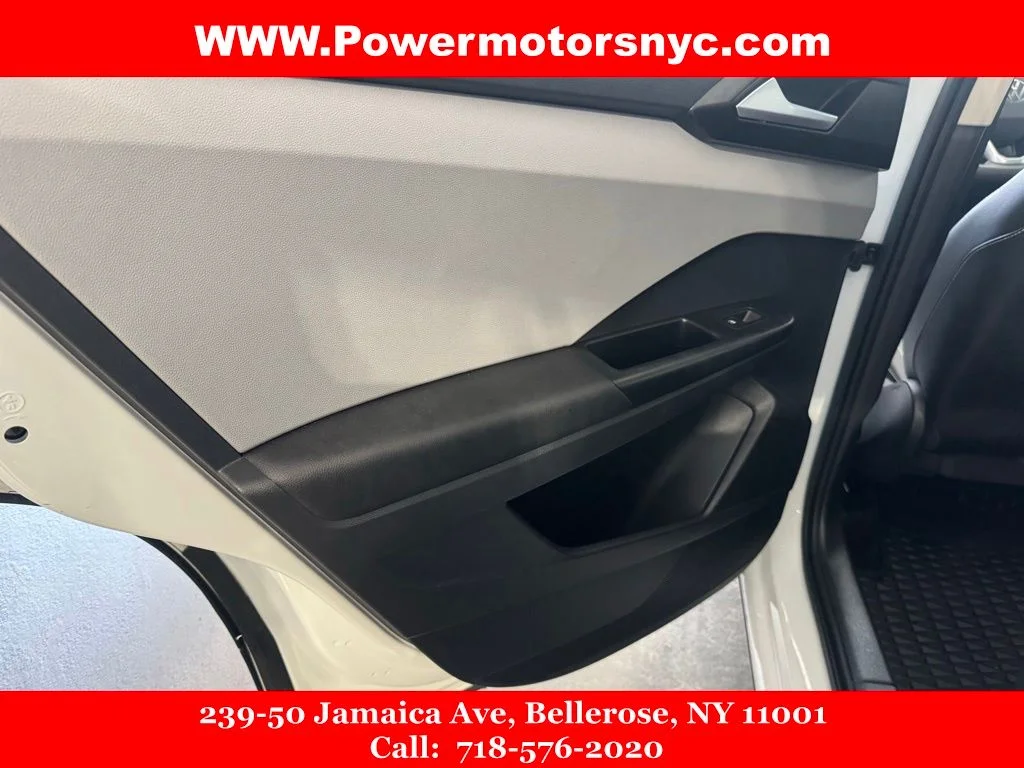 Used 2023 White Volkswagen 1.5T SE image 25