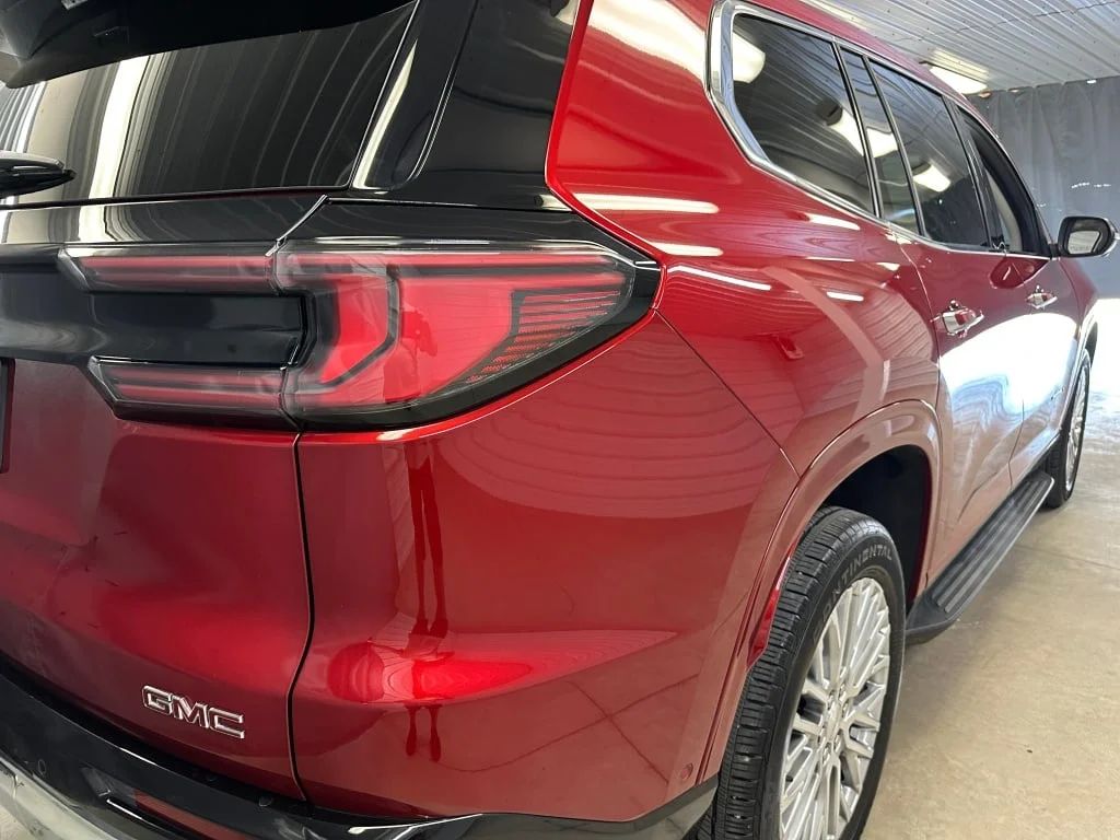2026 GMC Acadia Denali - Photo 30