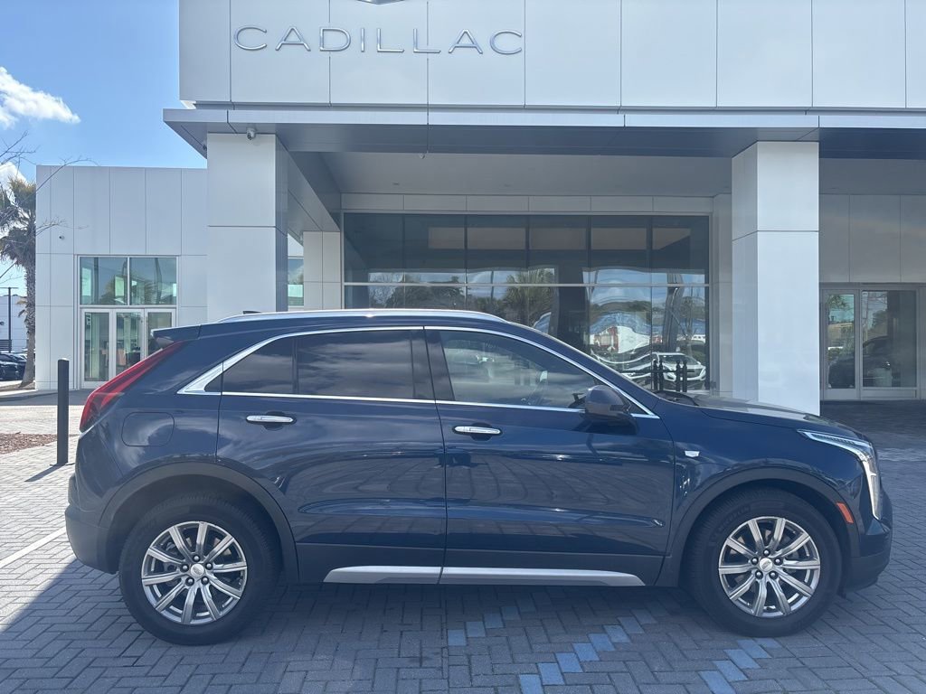 2020 Cadillac XT4 Premium Luxury