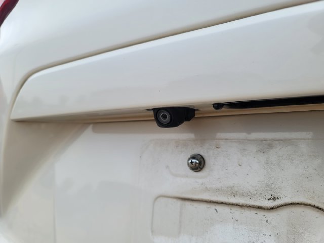Used 2018 White Honda EX-L image 7