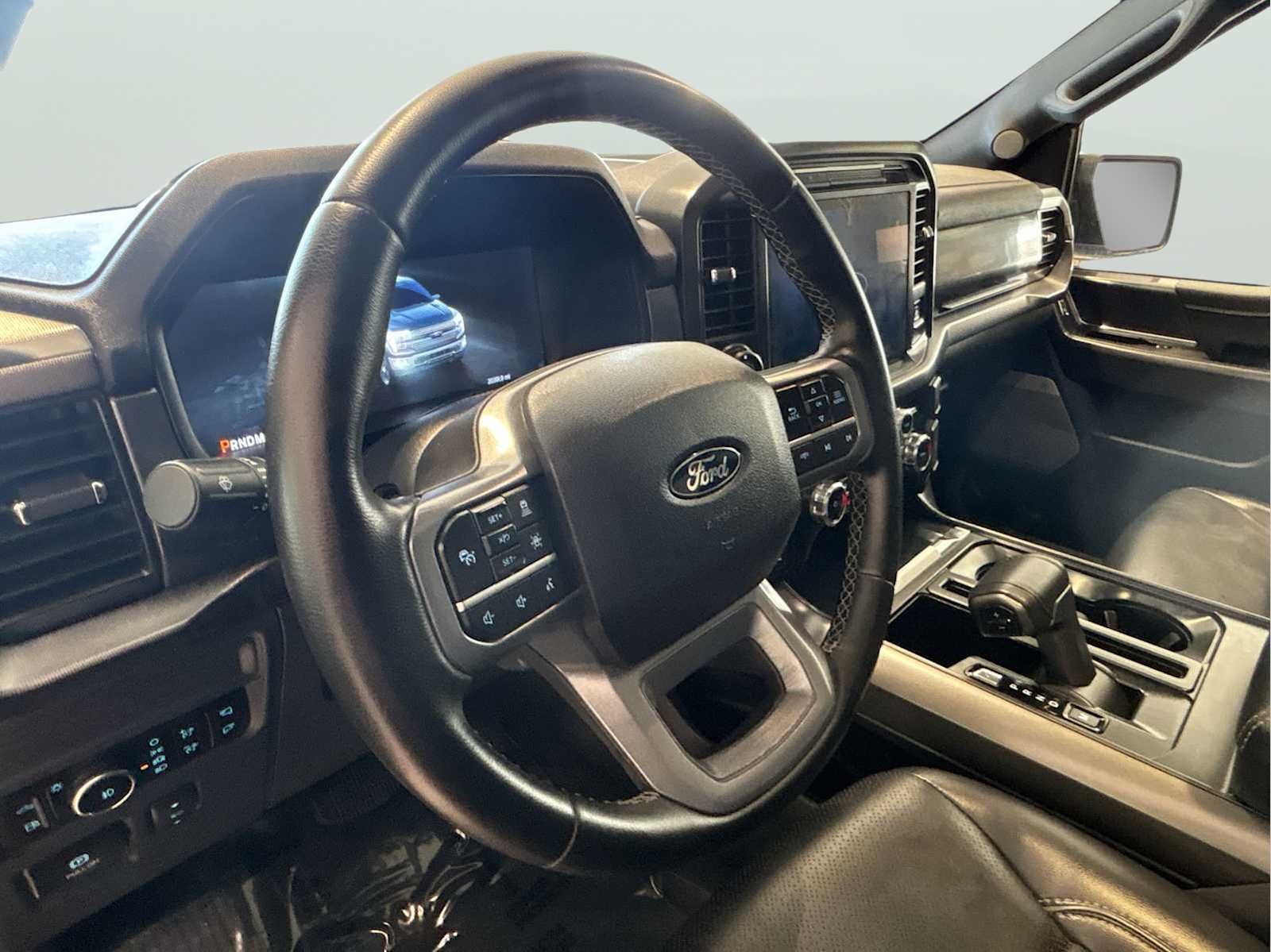 Used 2025 Agate Black Metallic Ford LARIAT image 9