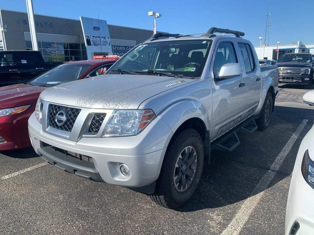 Used 2020 Silver Nissan PRO-4X image 3