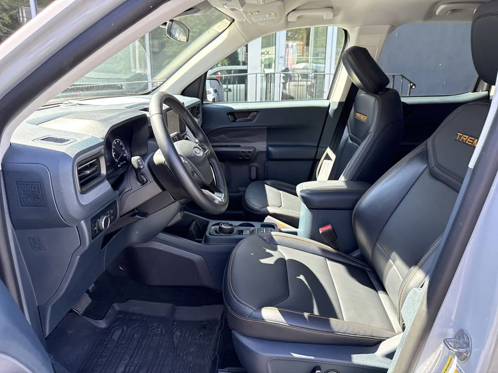 Used 2023 White Ford Lariat image 18