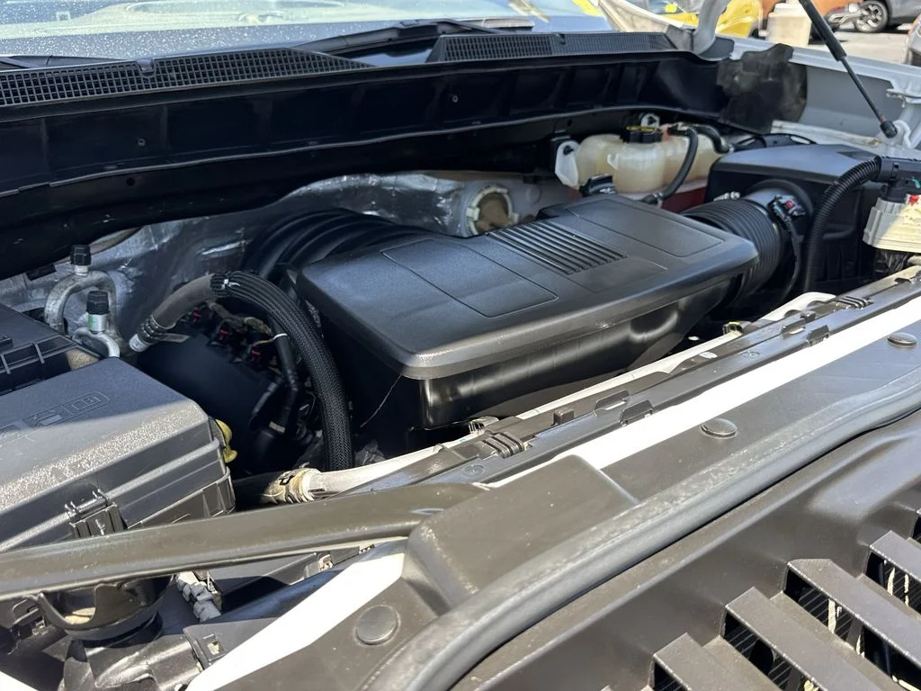 Used 2022 White Chevrolet Work Truck image 29