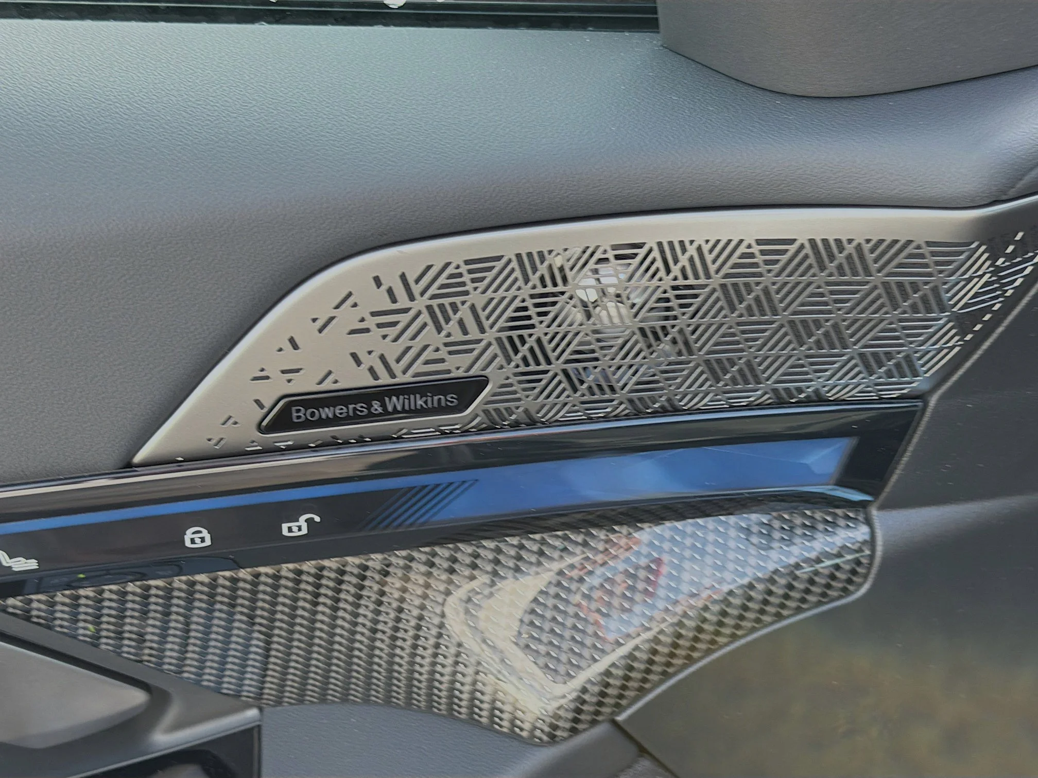 New 2026 Black Sapphire Metallic BMW M60 image 23